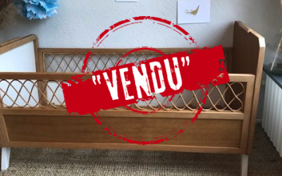 Joli lit bébé ancien rénové